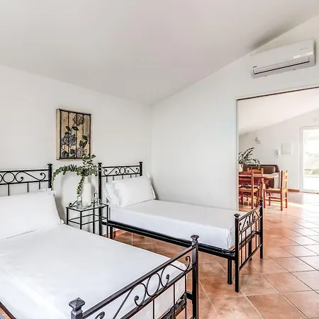 Villa Carteni Countryside Elegance Views And Guest Services