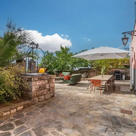 Villa Carteni Countryside Elegance Views And Guest Services
